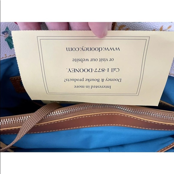 NWT Disney dooney and bourke sleeping beauty 60th anniversary tote - Picture 9 of 10